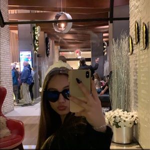 Meet your Posher, Grace